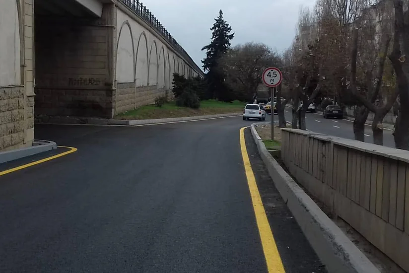 Bakıda daha bir yolda nəqliyyatın hərəkət istiqamətində dəyişiklik edilib