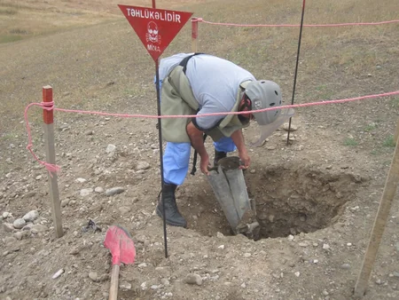 ANAMA Füzulidə 4 ədəd partlamamış 82 mm-lik minaatan mərmisi aşkar edib