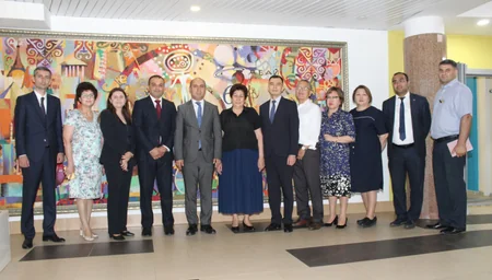 Azərbaycanın təhsil naziri Qazaxıstana gedib