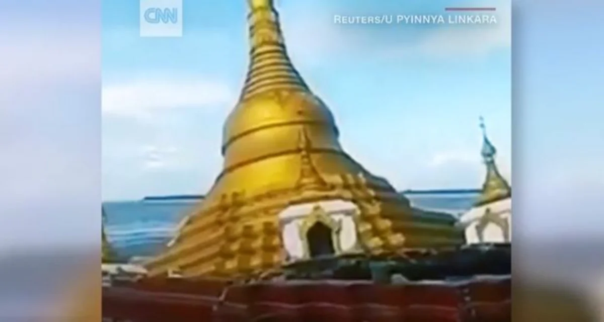 Myanmada yağışlar nəticəsində məbədi su yuyub aparıb - VİDEO