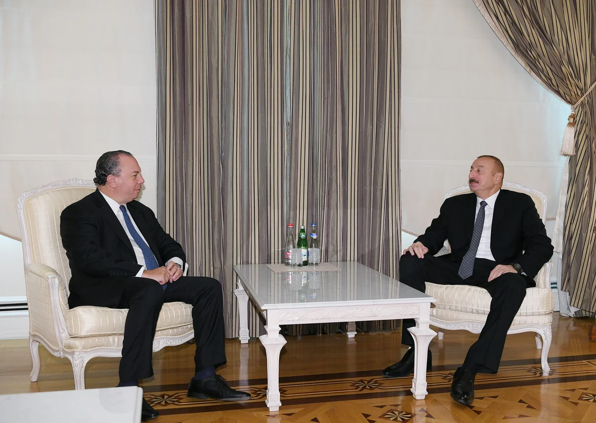 President Ilham Aliyev receives President of US-based Foundation for Ethnic Understanding