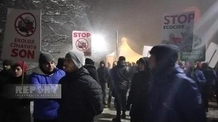 В ходе акции протеста на дороге Ханкенди-Лачын наблюдается оживление, несмотря на интенсивный снегопад
