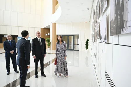 İlham Əliyev və Mehriban Əliyeva Ağdam Muğam Mərkəzinin açılışında iştirak ediblər - YENİLƏNİB-3