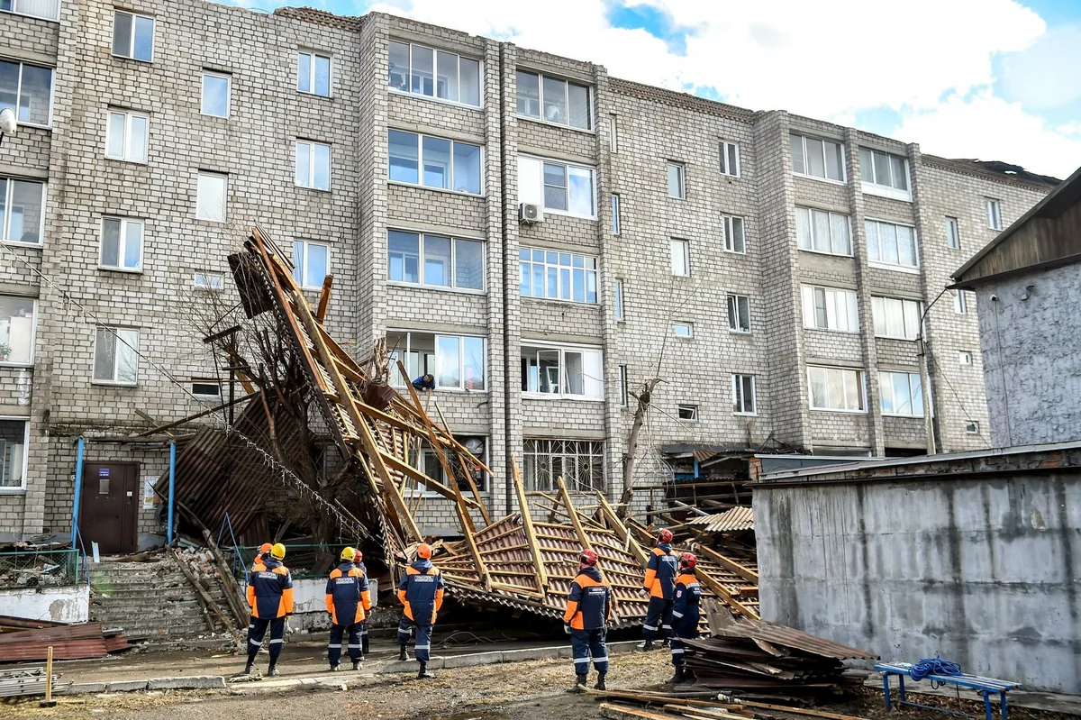 В Красноярском крае более 75 тыс. человек остались без света из-за урагана