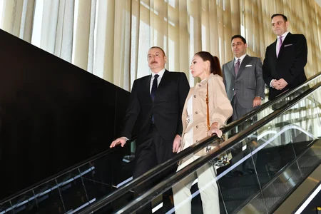 İlham Əliyev və Mehriban Əliyeva “The Ritz-Carlton Baku” hotelinin açılışında iştirak ediblər - YENİLƏNİB