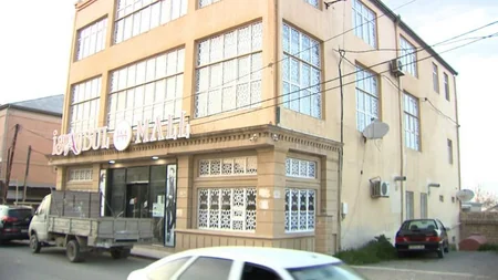 Bakıda gizli şəkildə fəaliyyət göstərən “Mall” aşkarlandı - VİDEO