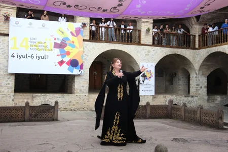 Şəki “İpək yolu” XIV Beynəlxalq Musiqi Festivalına start verilib