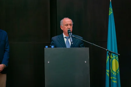 AZAL Almatıda yeni müntəzəm aviareysin təqdimatını keçirib