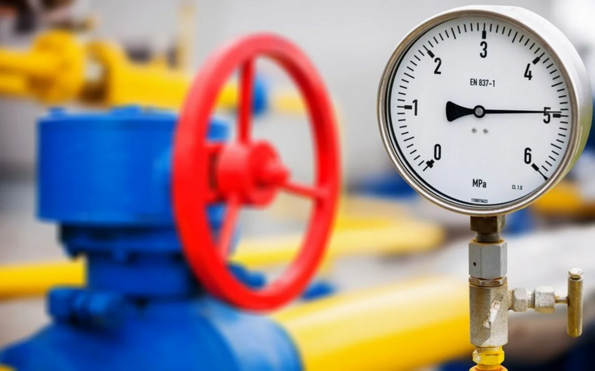 Цена газа в Европе опустилась ниже 1 700 долларов
