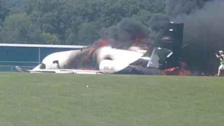 ABŞ-da təyyarə qəzası baş verib, xəsarət alanlar var - VİDEO - FOTO