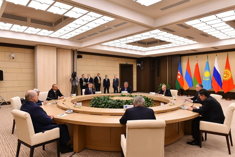 Путин: Страны СНГ будут укреплять стабильность и безопасность, развивать интеграцию