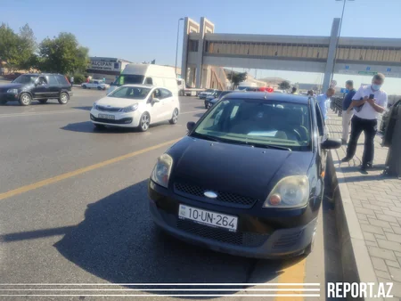 Bakıda iki avtomobil toqquşdu, xəsarət alan var