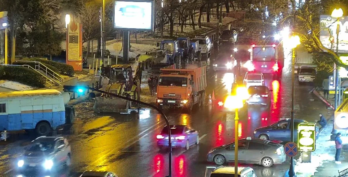 Bakının 3-cü mikrorayon dairəsində avtomobillərin hərəkətinə məhdudiyyət qoyulub