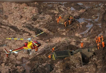 Braziliyada bəndin uçması nəticəsində ölənlərin sayı 58 nəfərə çatıb - FOTO