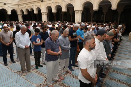 Bakıda bayram namazı qılınıb