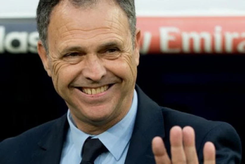 Eddi İsrafilovun baş məşqçisi istefaya göndərilib