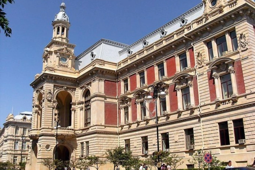 Qaradağın icra başçısı cəzalandırıldı