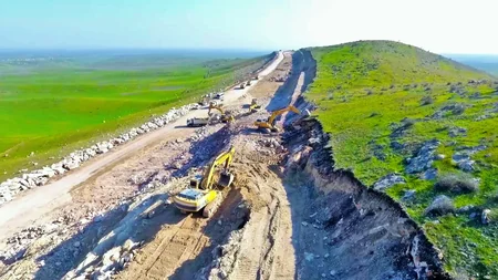 Şükürbəyli-Cəbrayıl-Hadrut avtomobil yoluna asfalt örtüyü döşənir