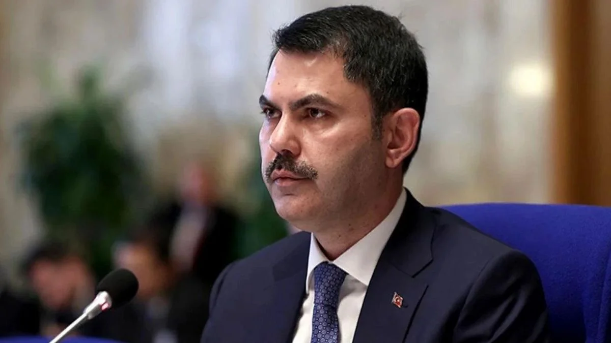 Türkiyəli nazir: Zəlzələdən zərər çəkmiş qardaşlarımıza verdiyimiz sözləri yerinə yetirməyə davam edəcəyik