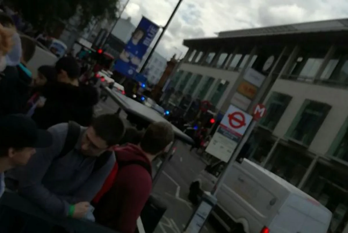 В Лондоне эвакуирована станция метро Фулхэм Бродвей