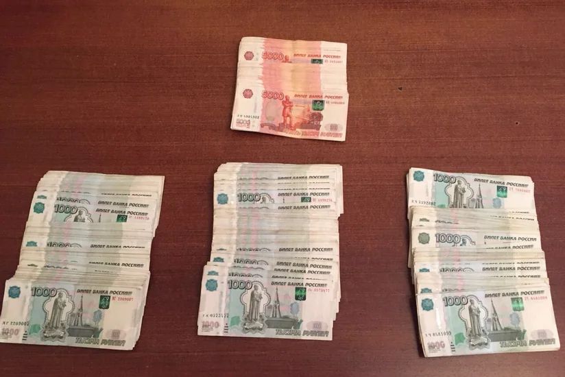 Azərbaycan sərhədlərindən 2 mln. rublun qanunsuz keçirilməsinin qarşısı alınıb