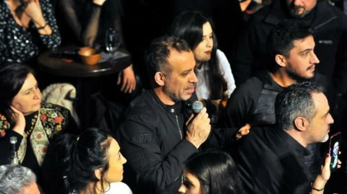 Türkiyənin tanınmış müğənnisi zəlzələyə görə konsertini təxirə saldı