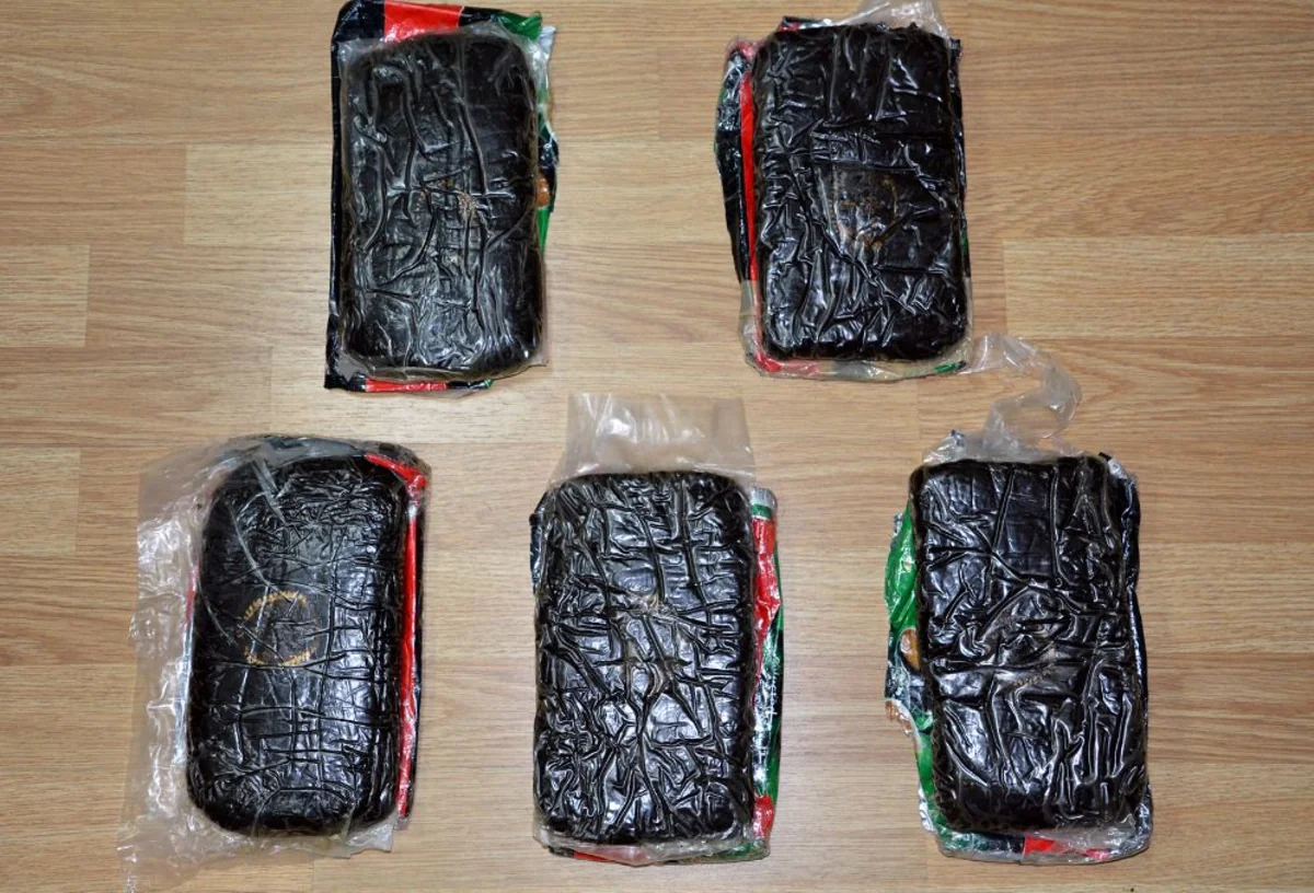 Bakıda evdən 28 kiloqramdan artıq narkotik vasitə aşkarlanıb