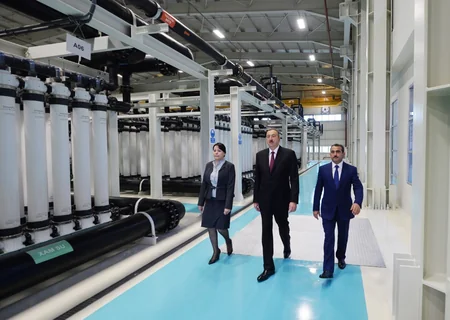 Prezident İlham Əliyev Ceyranbatan Ultrasüzgəcli Sutəmizləyici Qurğular Kompleksinin açılışında iştirak edib