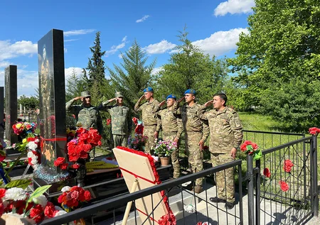 Müdafiə Nazirliyi şəhidlərin xatirəsinə həsr olunmuş anım mərasimi keçirib