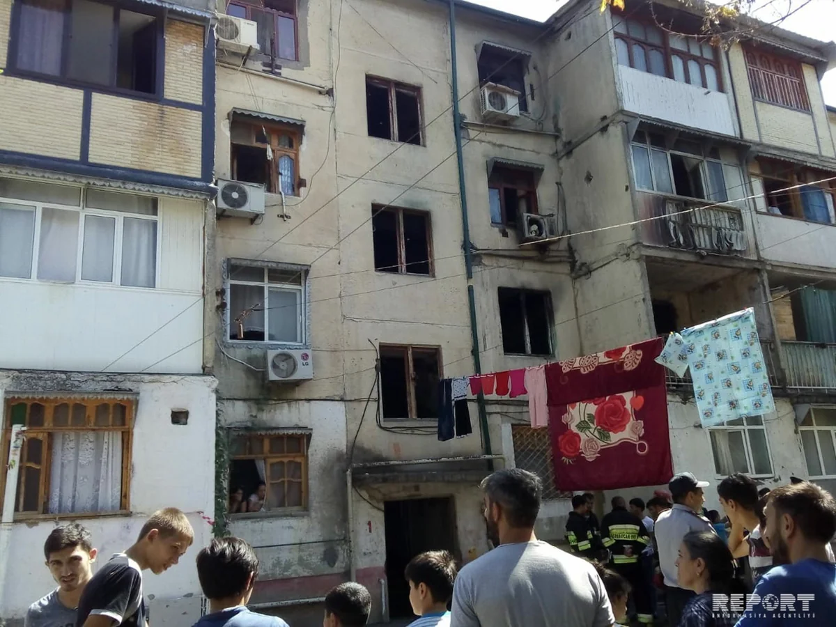 Mingəçevirdə yaşayış binasında yanğın olub, 1 nəfər ölüb, 4-ü tüstüdən zəhərlənib