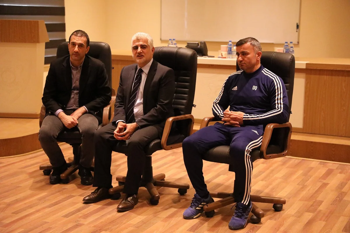 Tahir Gözəl: Qarabağla, bu adı daşımağımızla fəxr edirəm