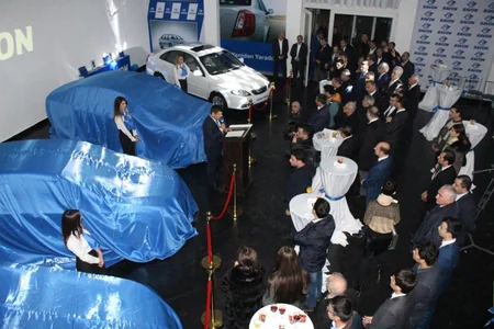 Özbəkistan avtomobil brendi Bakıda 4 yeni modelini təqdim edib - FOTO