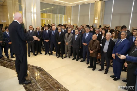 YAP-da İmadəddin Nəsiminin 650 illik yubileyi ilə bağlı sərgi açılıb - FOTO