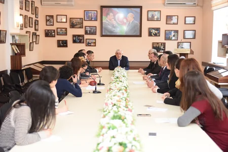 Media nümayəndələri ADU-da payız imtahan sessiyasının gedişini izləyiblər