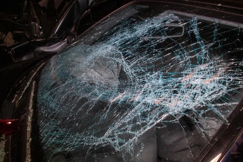 Произошла авария из-за сигареты, три человека тяжело ранены