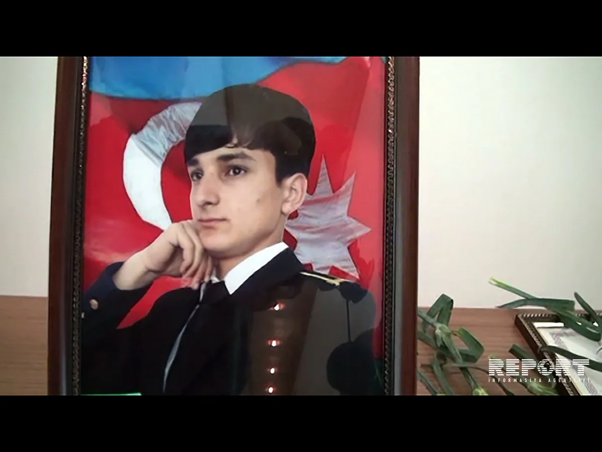 Azərbaycan ordusunun şəhid olan əsgərinin medalı ailəsinə təqdim edilib