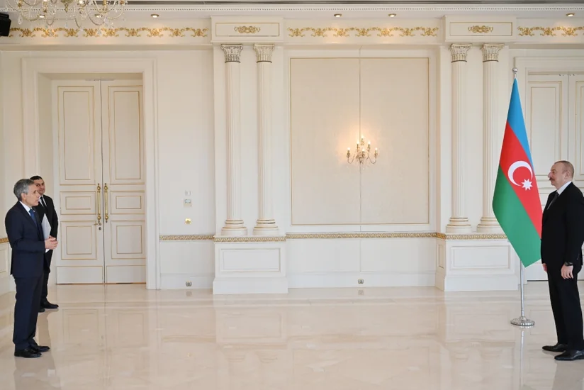 Prezident İlham Əliyev San-Marinonun yeni səfirinin etimadnaməsini qəbul edib - YENİLƏNİB