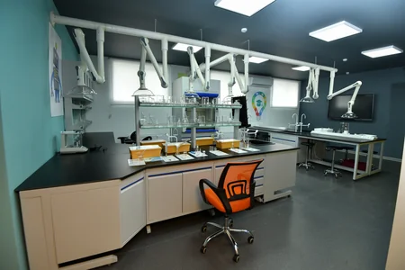 Sumqayıtda STEAM və “İnnovasiyalar” mərkəzinin açılışı olub