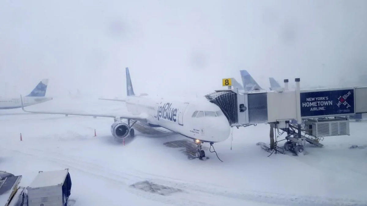 US airlines cancel over 1,000 flights due to winter storm