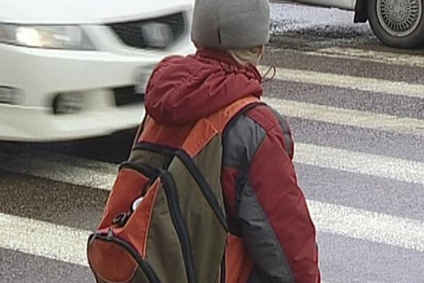 Bakıda avtomobil 8 yaşlı uşağı vurub