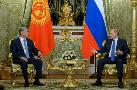 Президент Кыргызстана совершил визит в Россию