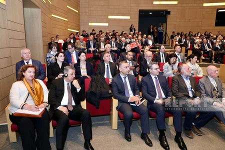 Bakıda Heydər Əliyevin 100 illik yubileyinə həsr olunan beynəlxalq konfrans keçirilir