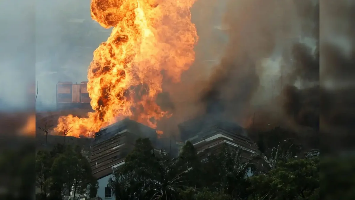 Dozens hurt in gas pipeline fire in Malaysia
