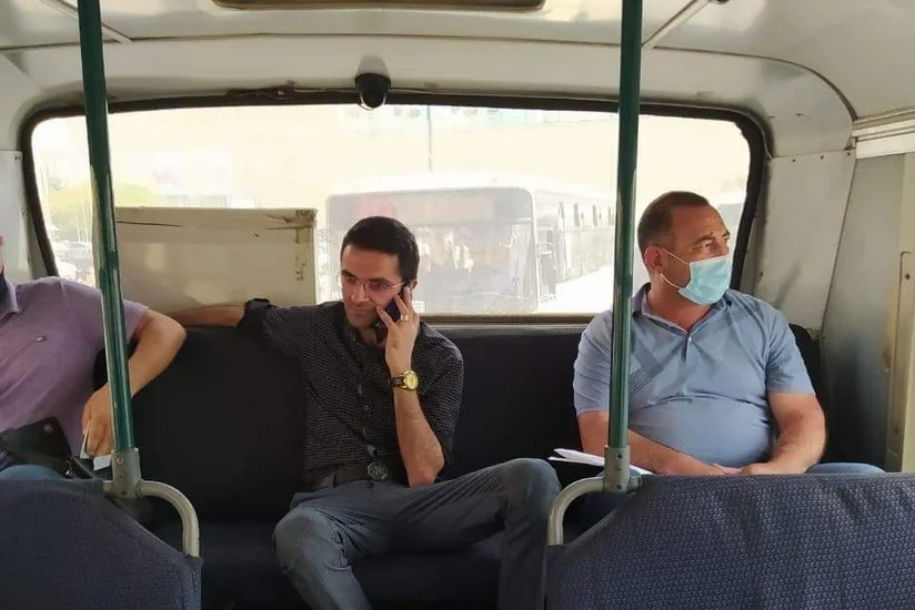Bakıda ictimai nəqliyyatda qaydalara əməl etməyən sərnişinlər cərimələndi