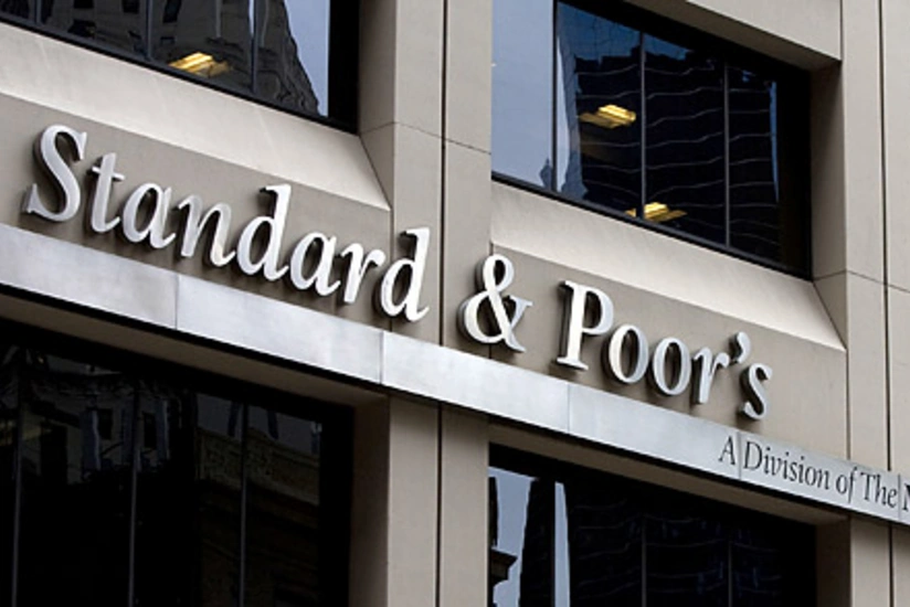 S&P: Banking system in Azerbaijan taking hardest hits