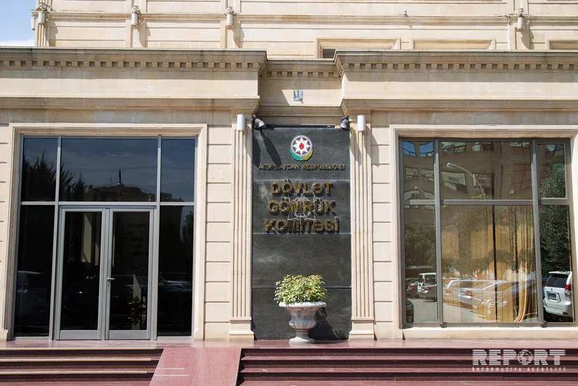 Dövlət Gömrük Komitəsi mayda büdcəyə ödənişləri 15% artırıb