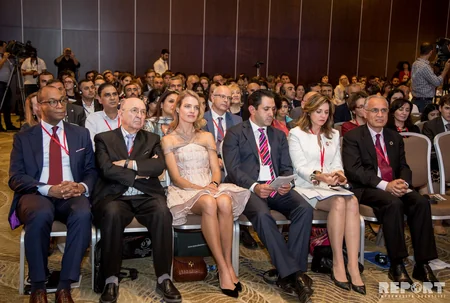 Beynəlxalq Xüsusi Olimpiya Komitəsinin 50 illik yubileyi Bakıda qeyd olunur - FOTO