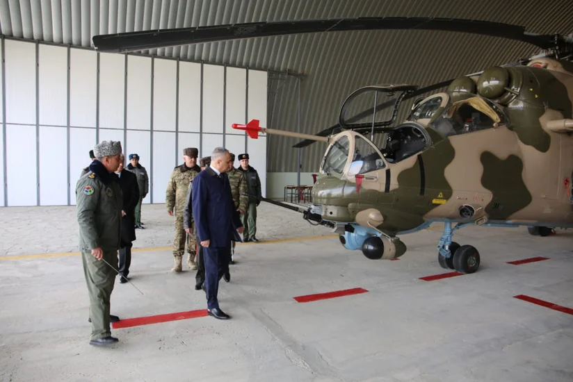 Fuad Nəcəfli Əlahiddə Ümumqoşun Orduda olub, xidmət şəraiti ilə maraqlanıb