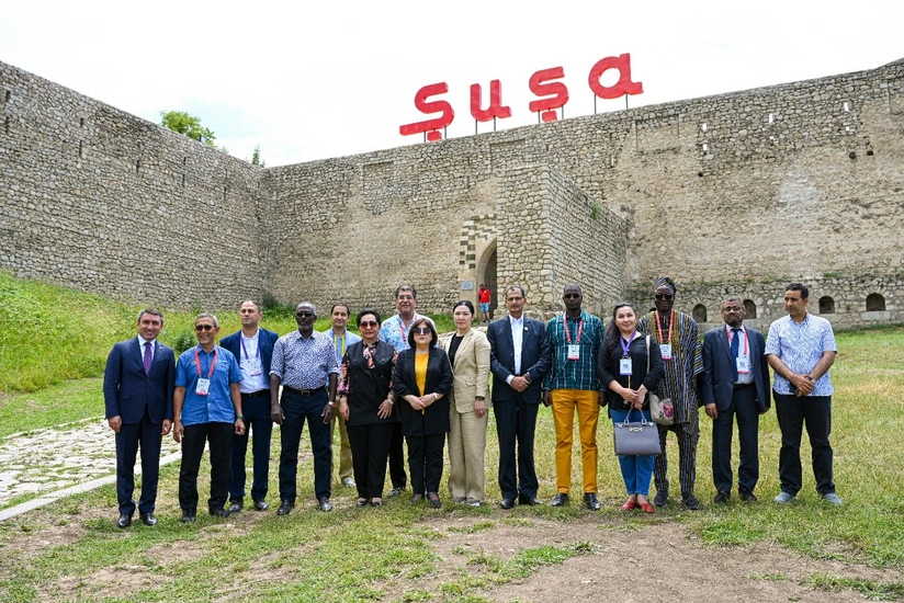 QH Parlament Şəbəkəsinin Bakı konfransının iştirakçıları Şuşada olublar