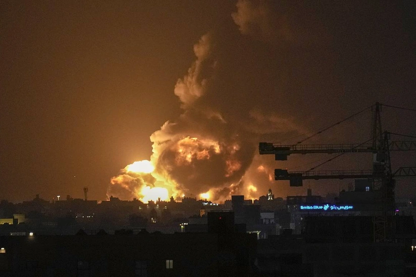 В результате атак на порт в Йемене погибли трое, пострадали 15 человек